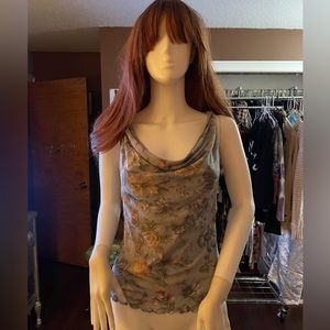 Floral top size m
